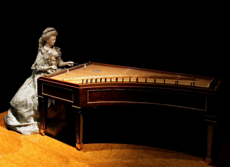 La joueuse de tympanon, vue d'ensemble